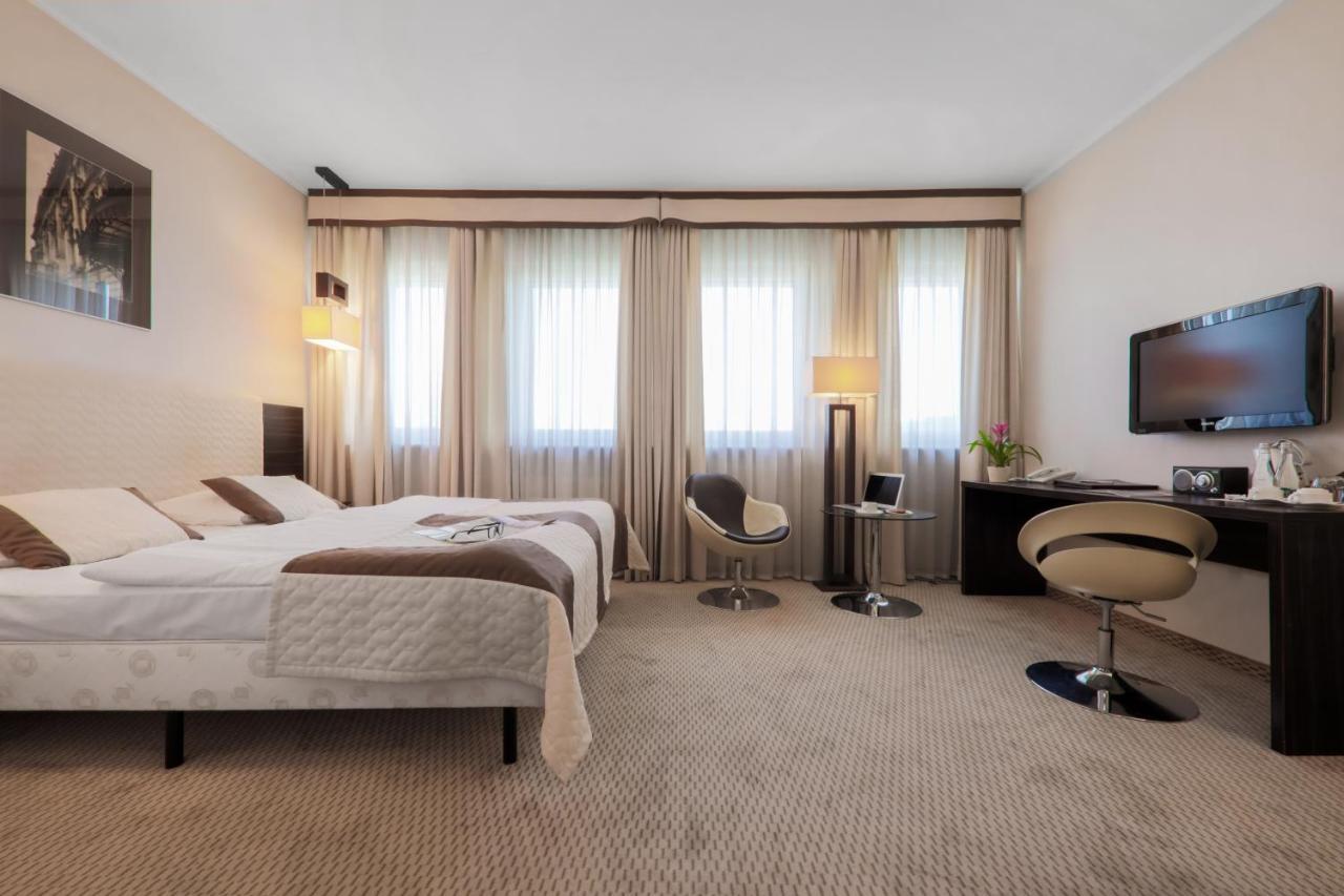Hotel Borowiecki Łódź Eksteriør bilde